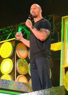 Dwayne "The Rock" Johnson fue el presentador